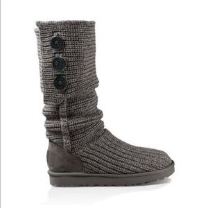 UGG classic cardi boot gray knit, size 7